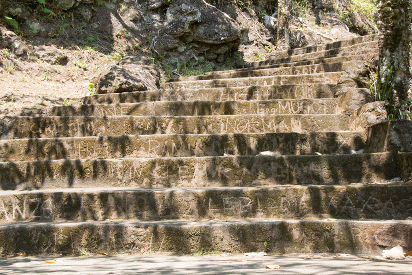 camiguin_stairs