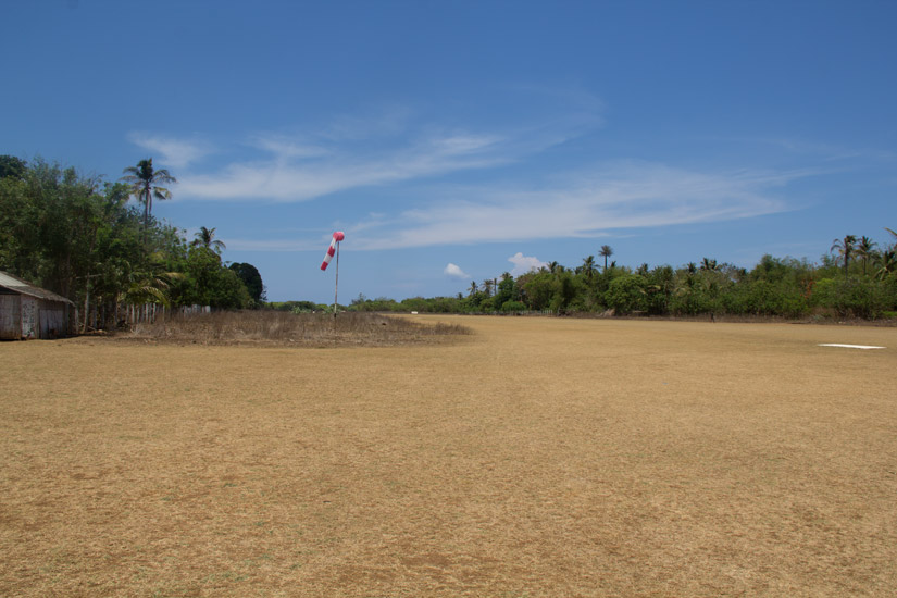 cuyo-islands_airport_runway