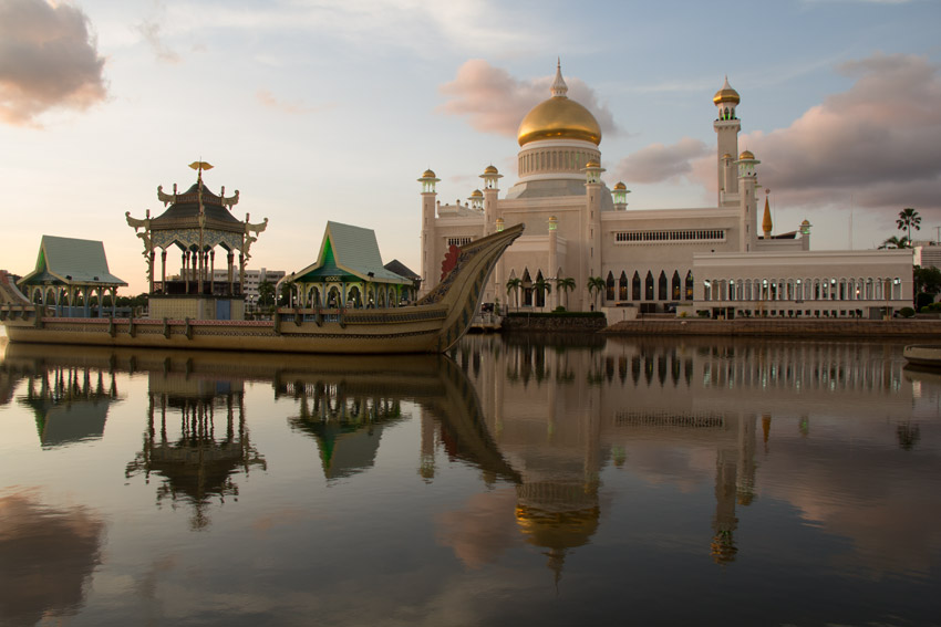 Brunei-BSB_Mosque