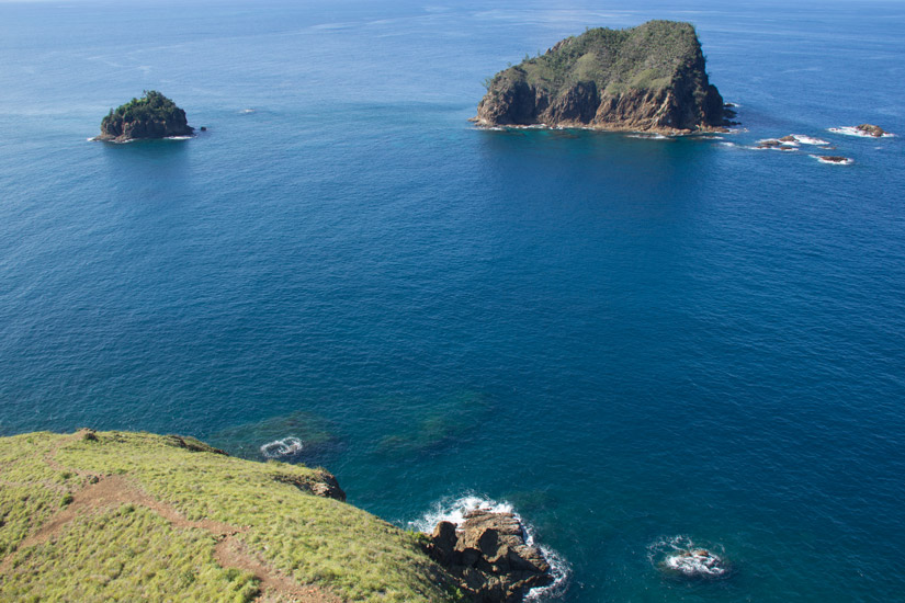 Luzon_Baler_lighthouse-2