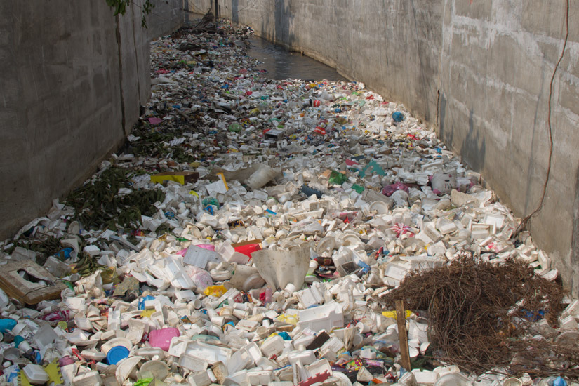 Luzon_Manila_Trash