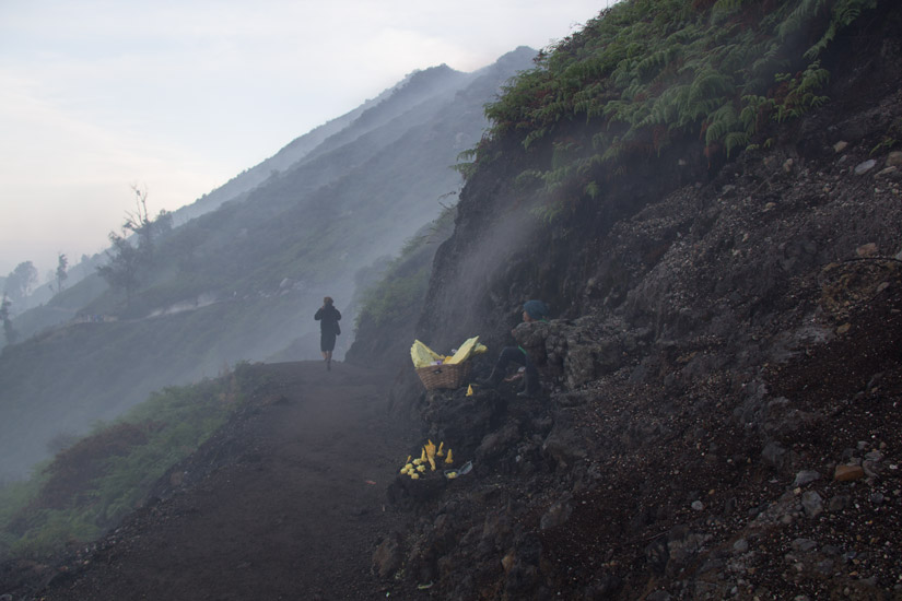 Ijen_foggy-2