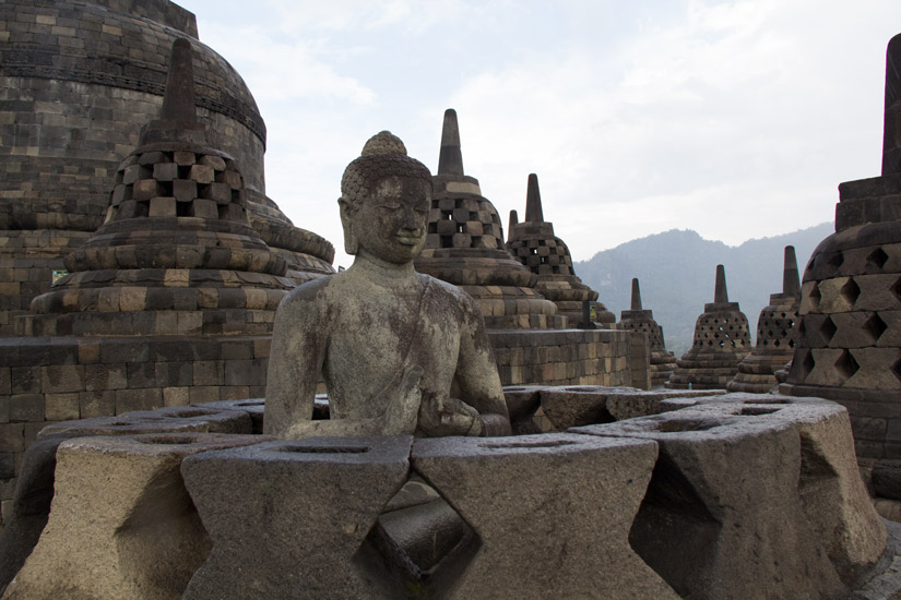 Temple_Borodbudur_2