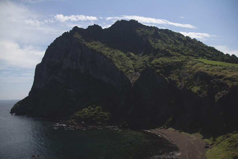 jeju-island_1_seongsan-ilchulbong-peak-2