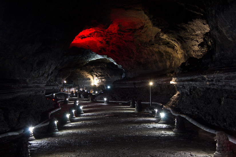 jeju-island_6_manjanggul-caves-3