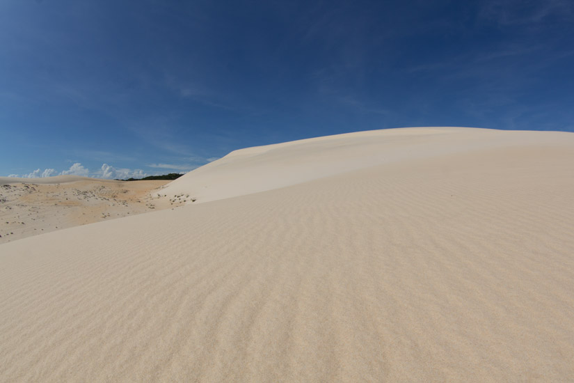 2_vietnam_mui-ne_white-sand-dunes-2