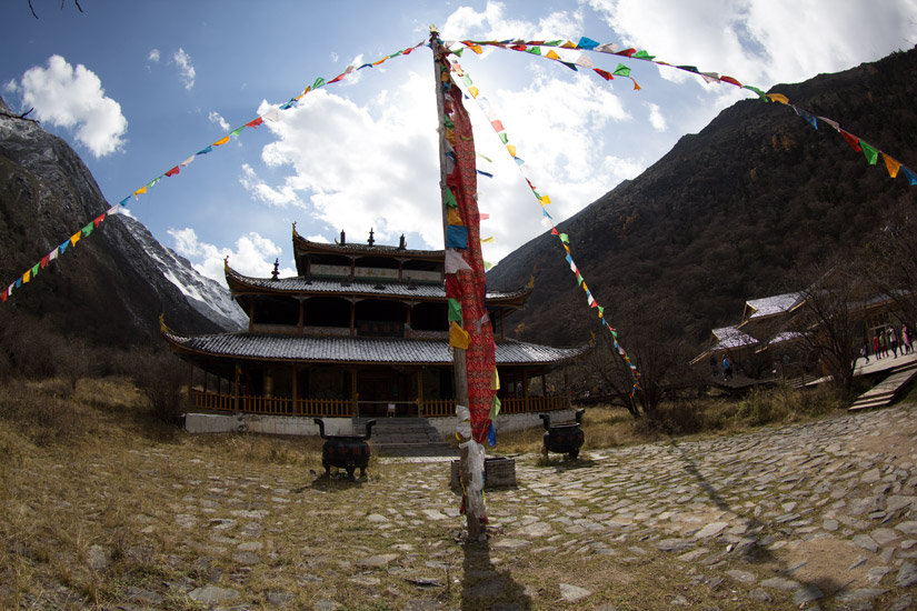 4_sichuan_huanglong-national-park-5