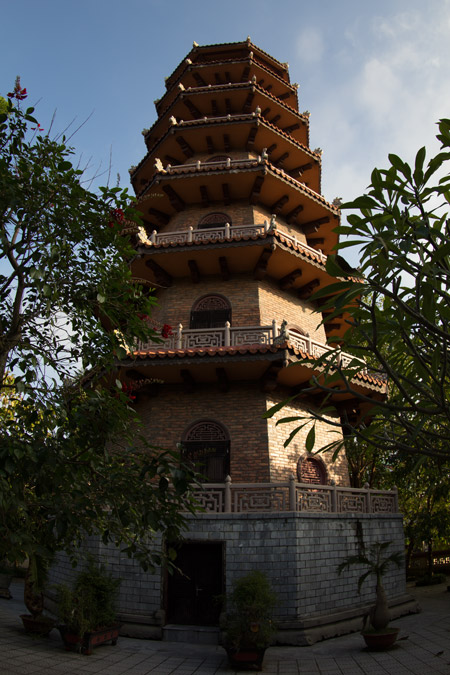 5_hue_chua-tu-dam-2