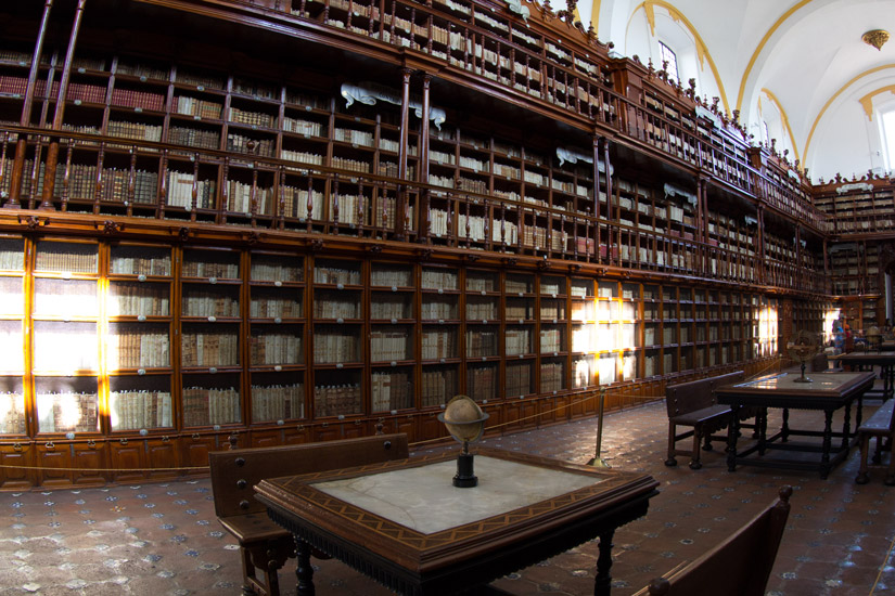 3_mexiko_puebla_library-2